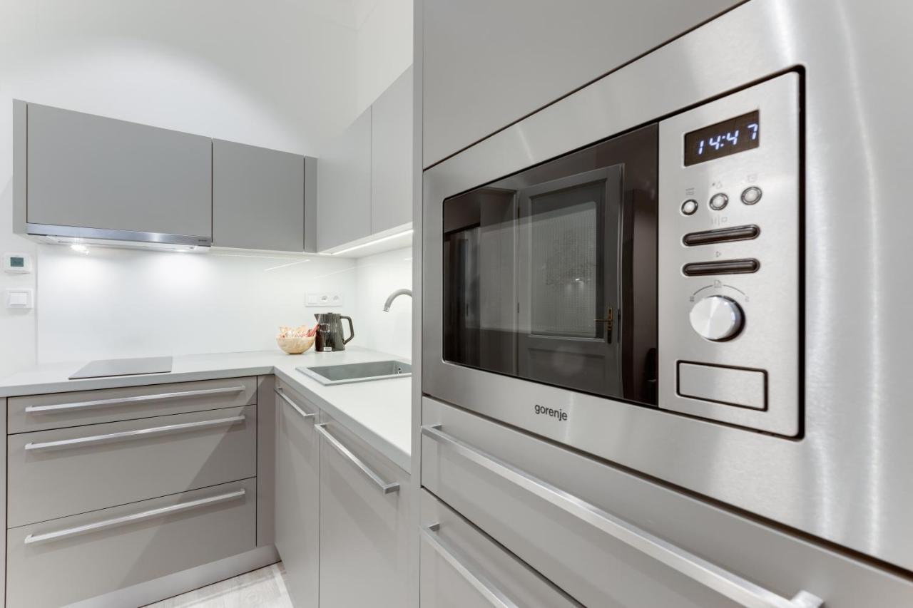 Lampi Aparthotel Prague Ngoại thất bức ảnh