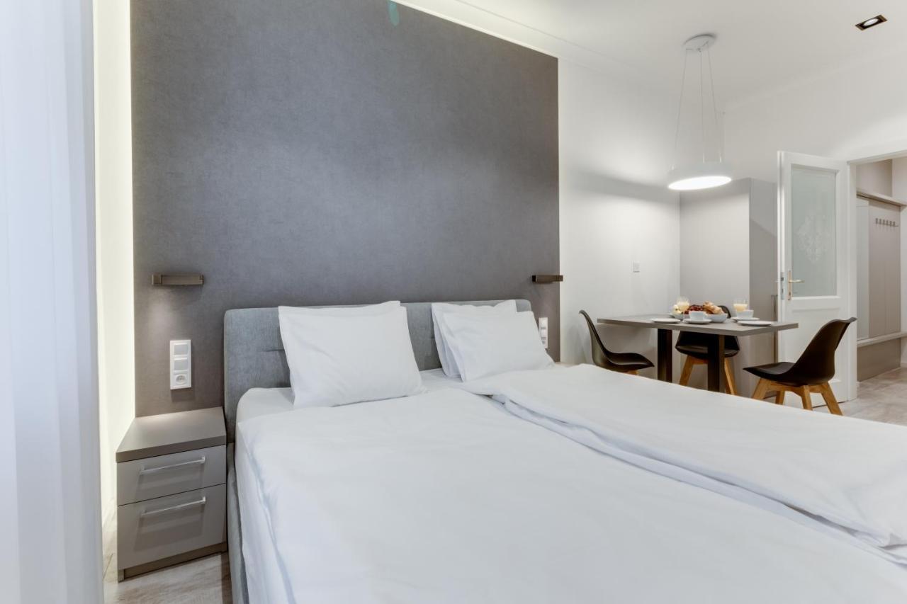 Lampi Aparthotel Prague Ngoại thất bức ảnh