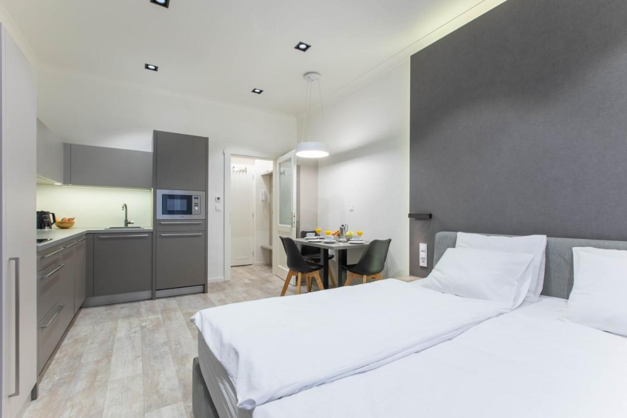 Lampi Aparthotel Prague Ngoại thất bức ảnh