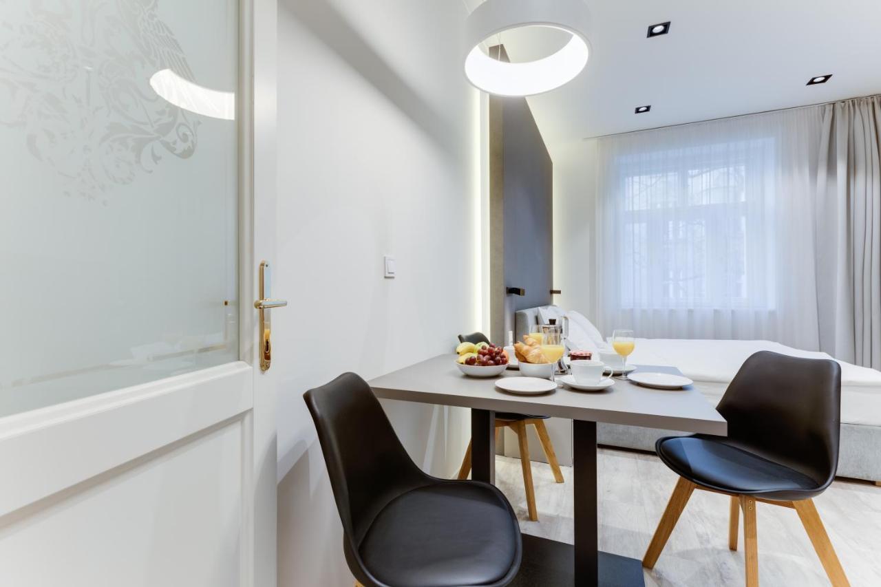 Lampi Aparthotel Prague Ngoại thất bức ảnh