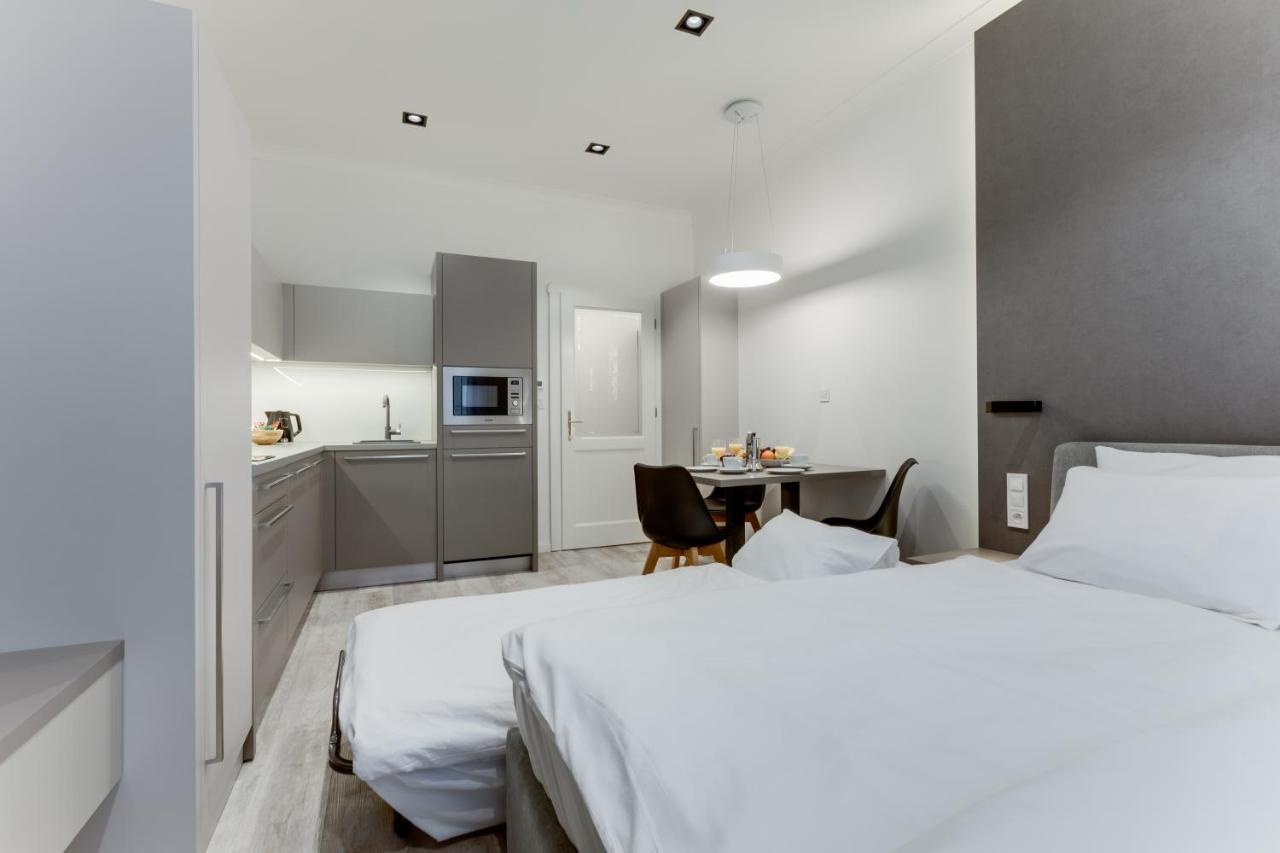 Lampi Aparthotel Prague Ngoại thất bức ảnh